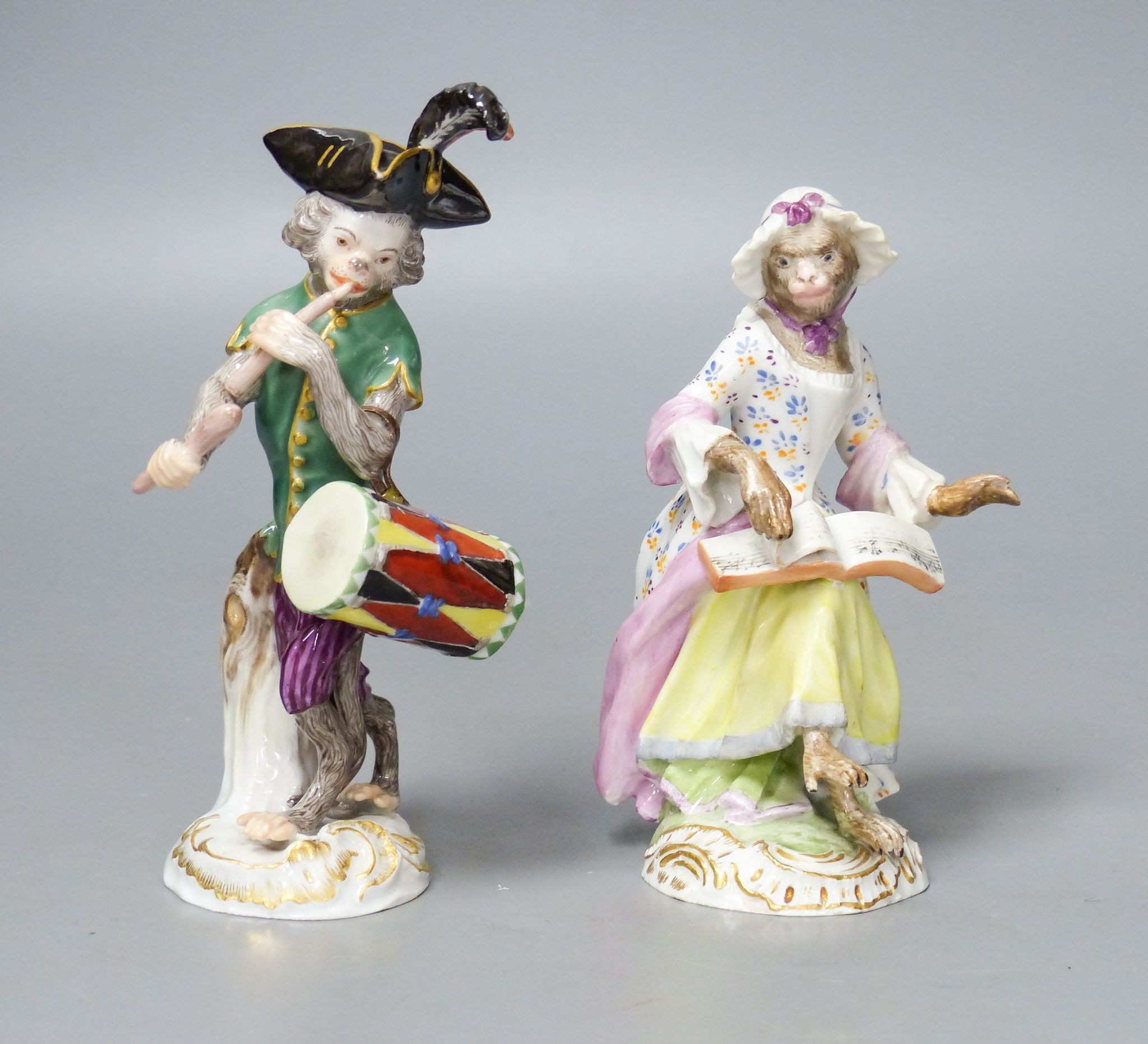 Two 19th century Meissen monkey band figures, tallest 14.5 cm 14cm